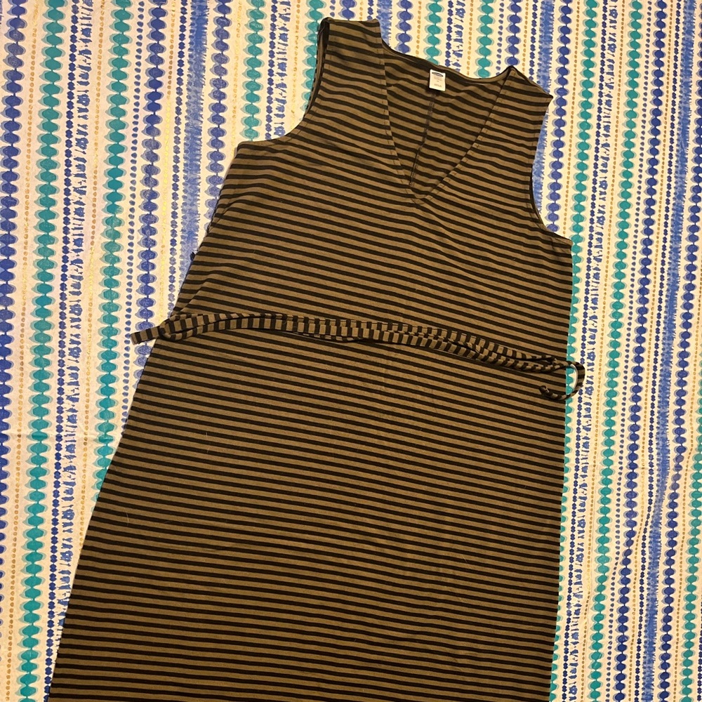 Old Navy maternity dress sz M